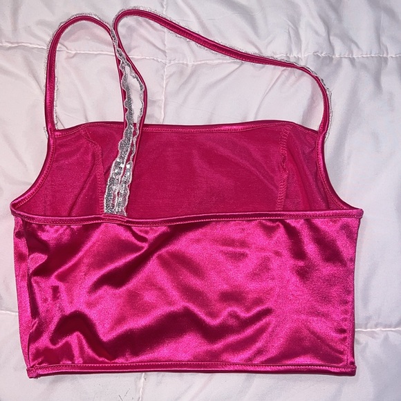 Hot pink dress size Small ,used once And never wore it again - Picture 4 of 5